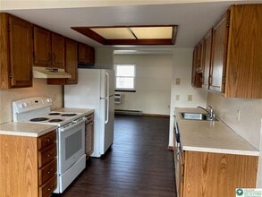 66 S Lea St in Macungie, PA - Building Photo - Building Photo