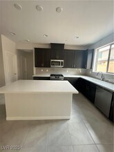 310 La Musica Pl in Henderson, NV - Building Photo - Building Photo