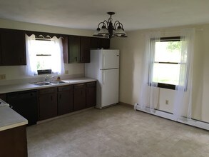 811 Oak Hill Ave, Unit 13104 in Endicott, NY - Building Photo - Building Photo