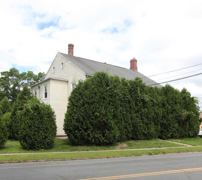 366 Montague City Rd in Turners Falls, MA - Building Photo - Building Photo