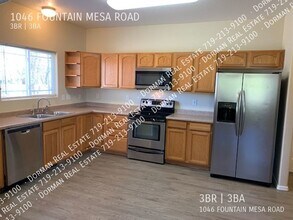 1046 Fountain Mesa Rd in Fountain, CO - Building Photo - Building Photo