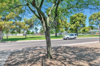 13635 N 37th Pl in Phoenix, AZ - Building Photo - Building Photo