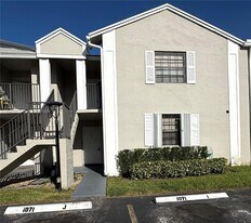 1071 Adams Ave in Homestead, FL - Building Photo