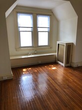 3827 Walnut St, Unit 3 F in Philadelphia, PA - Building Photo - Building Photo