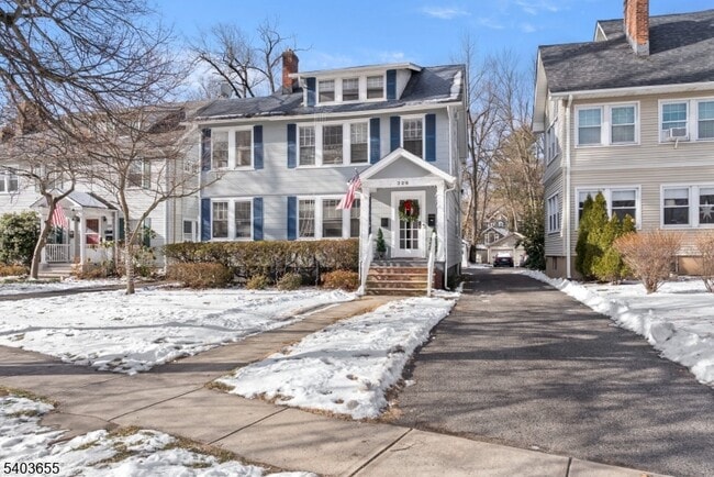 property at 226 Park St