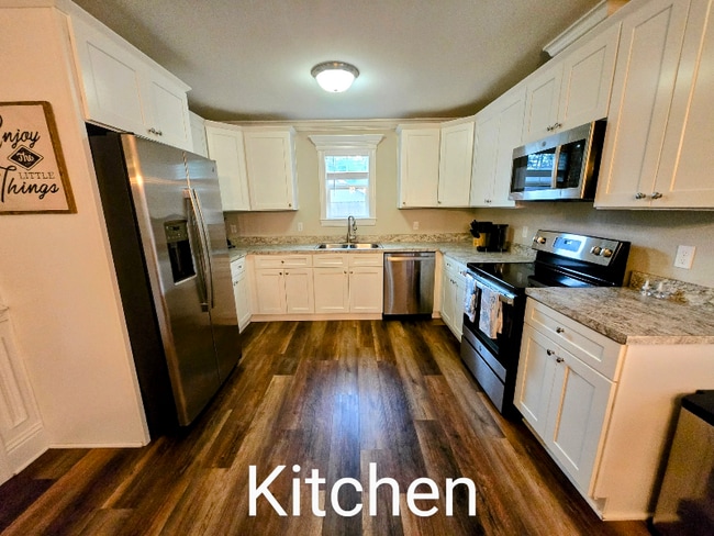 6 Lance Ln in Crawfordville, FL - Building Photo - Building Photo