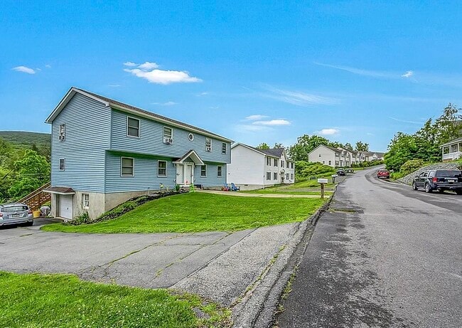 121 Fern Way, Unit 121 Fern Way