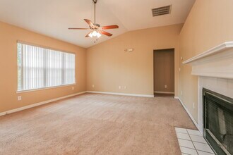 25 Lakeridge Ct in Covington, GA - Building Photo - Building Photo