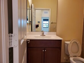 5886 NW 56th Pl in Tamarac, FL - Building Photo - Building Photo
