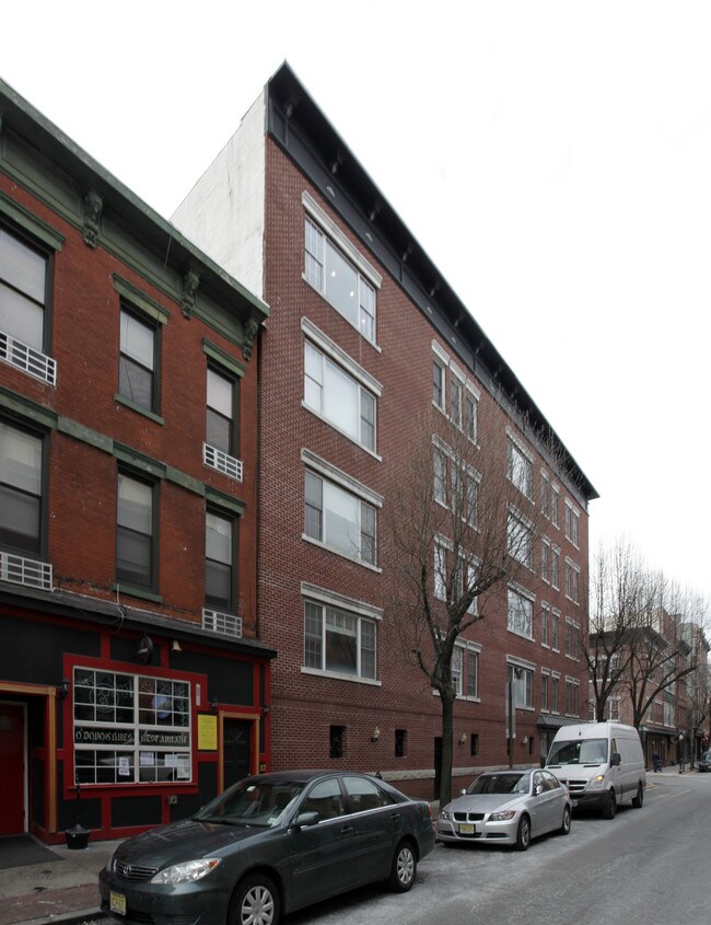 209 1st St in Hoboken, NJ - Building Photo - Building Photo