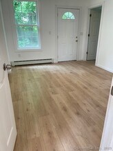 24 Willis St in Bristol, CT - Building Photo - Building Photo