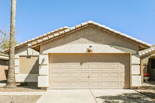 3879 S Conestoga Rd in Apache Junction, AZ - Building Photo