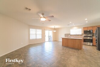 9949 E Rocky Wash Dr in Tucson, AZ - Building Photo - Building Photo