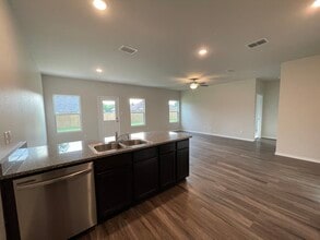 114 S Rainbow Dr in Whitehouse, TX - Building Photo - Building Photo