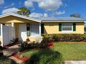 2777 SE Normand St in Stuart, FL - Building Photo