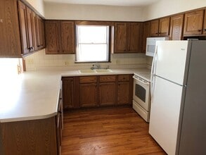 3913 Rustic Ln in Jefferson City, MO - Building Photo - Building Photo