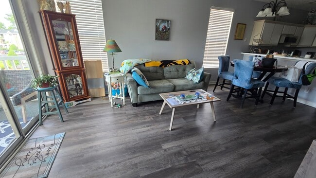 property at 480 River Oaks Dr