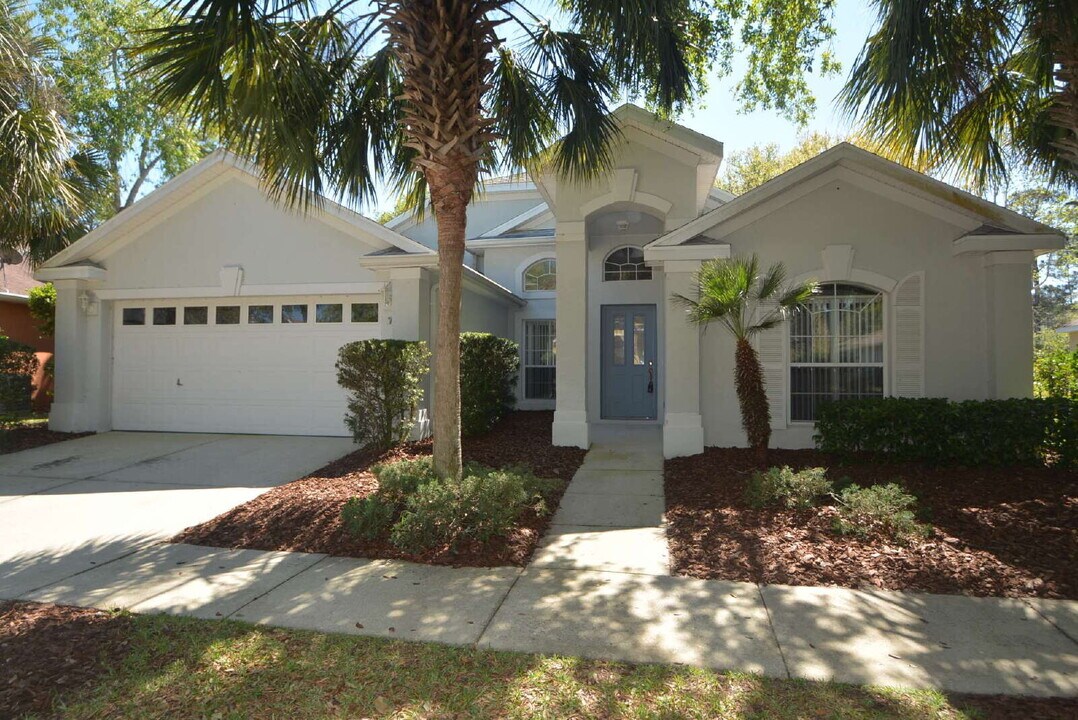 7 St Andrews Ct in Palm Coast, FL - Building Photo