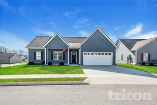 913 Stokewood Pl in Spring Hill, TN - Building Photo