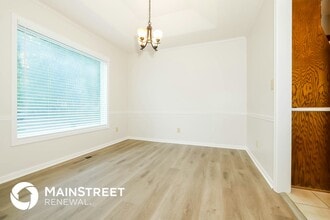 408 SE Brownfield Dr in Lee's Summit, MO - Building Photo - Building Photo