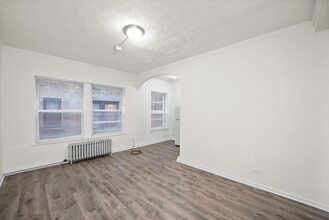 5417 Kenmore LLC in Chicago, IL - Foto de edificio - Interior Photo