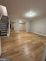 5 Woodmill Dr in Clementon, NJ - Building Photo