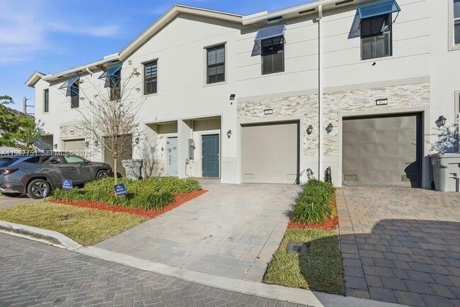 property at 816 NW 3rd Terrace