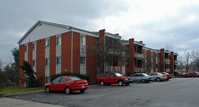 Circle Park Apartments in Florence, KY - Building Photo - Building Photo