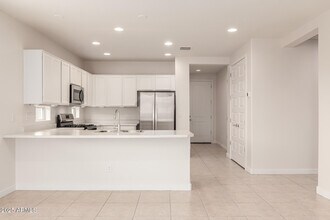 2235 W Park St in Phoenix, AZ - Building Photo - Building Photo