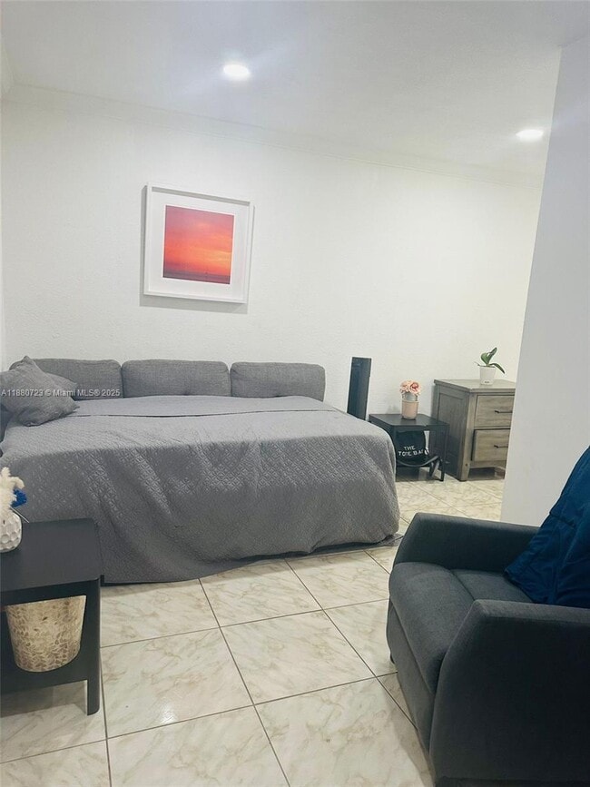 3800 SW 102nd Ave in Miami, FL - Building Photo - Building Photo