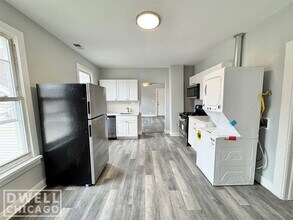 1546 W Walton St, Unit 2R in Chicago, IL - Building Photo - Building Photo