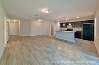 12087 Biarritz St in Jacksonville, FL - Building Photo - Building Photo