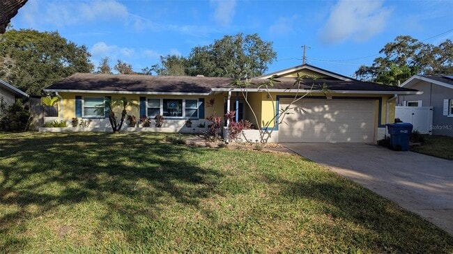 property at 2395 6th Ave SW