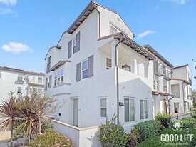 1839 Arroyo Willow Ln in Carlsbad, CA - Building Photo