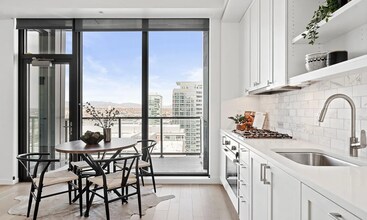 1750 Wewatta St, Unit 740 in Denver, CO - Building Photo - Building Photo