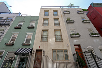 Coversion To Sfr in New York, NY - Building Photo - Building Photo