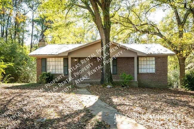 property at 933 Crestview Dr