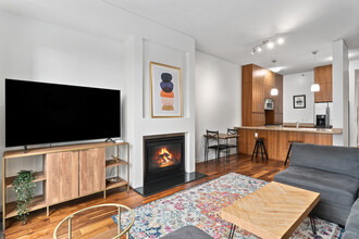 922 NW 11th Ave, Unit 514 in Portland, OR - Building Photo - Building Photo