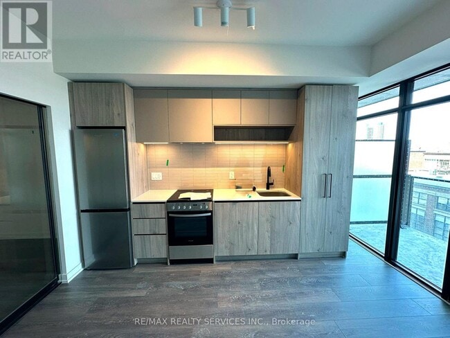 property at 181-181 Sterling Rd