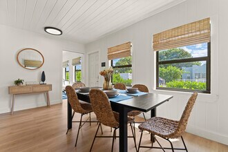 721 Dobbins St in West Palm Beach, FL - Building Photo - Building Photo