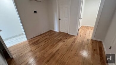 VERY BRIGHT AND COZY 4 BEDROOMS/2 FULL BAT in Brooklyn, NY - Building Photo - Building Photo