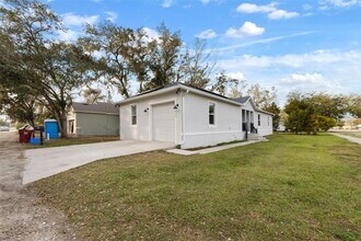 902 W Alsobrook St in Plant City, FL - Building Photo - Building Photo