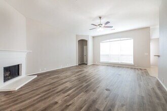 2716 Stallion Dr in Little Elm, TX - Building Photo - Building Photo