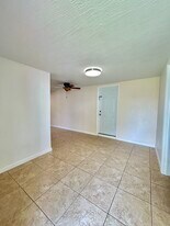 4221 SW 36th St in West Park, FL - Building Photo