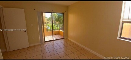 536 NW 114th Ave in Doral, FL - Building Photo - Building Photo