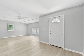 16907 Argyle Rd in Houston, TX - Building Photo - Building Photo