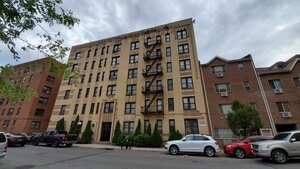 620 Thwaites Pl in Bronx, NY - Foto de edificio