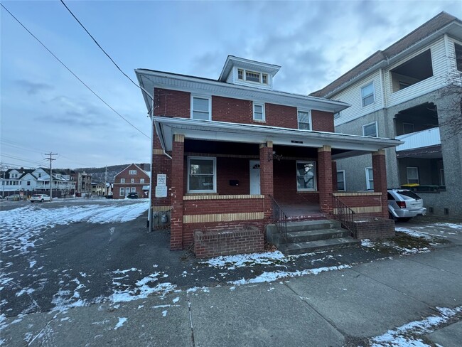 160 Hawley St in Binghamton, NY - Building Photo - Building Photo