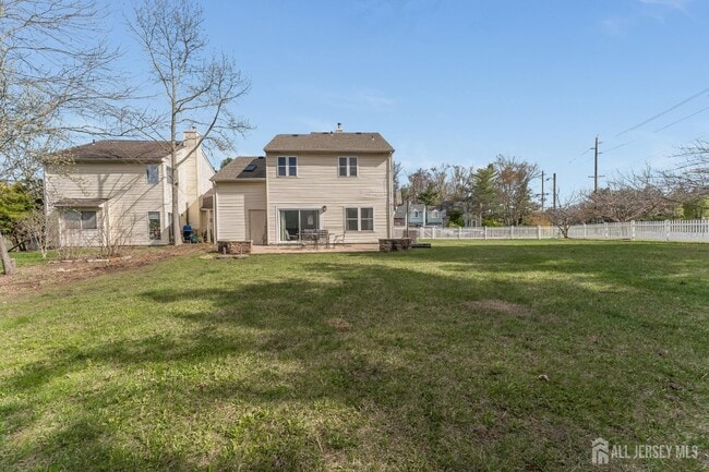 1 Jason St in Dayton, NJ - Foto de edificio - Building Photo