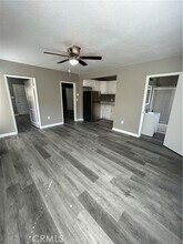 1004 N Sloan Ave-Unit -A in Compton, CA - Foto de edificio - Building Photo